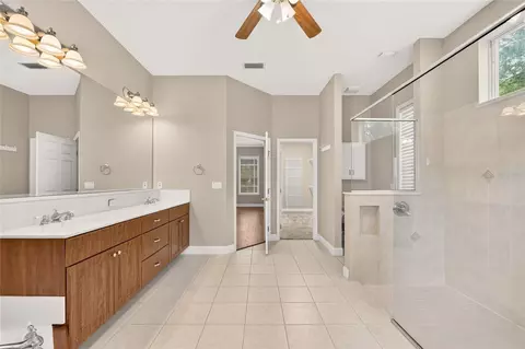 Bath - 2080 NW 111th Loop, Ocala, FL 34475 photo 6 of 10