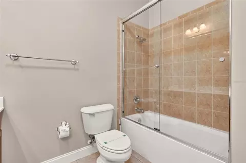 Bath - 2080 NW 111th Loop, Ocala, FL 34475 photo 8 of 10