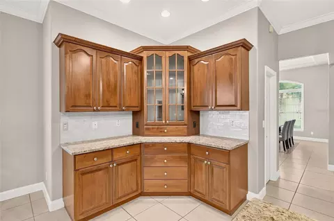 Kitchen - 2080 NW 111th Loop, Ocala, FL 34475 photo 7 of 8