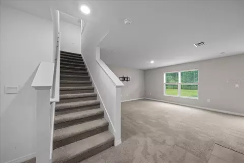Living - 745 SE 66th Ter, Ocala, FL 34472 photo 3 of 4