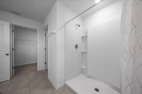 Entry Way - 745 SE 66th Ter, Ocala, FL 34472 photo 10 of 11