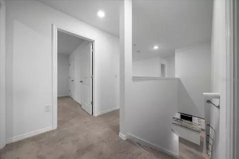 Entry Way - 745 SE 66th Ter, Ocala, FL 34472 photo 8 of 11