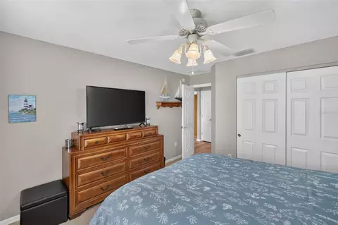 Bedroom - 9028 SE 120th Loop, Summerfield, FL 34491 photo 2 of 4