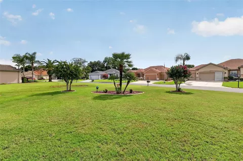 Exterior - 9028 SE 120th Loop, Summerfield, FL 34491 photo 5 of 6