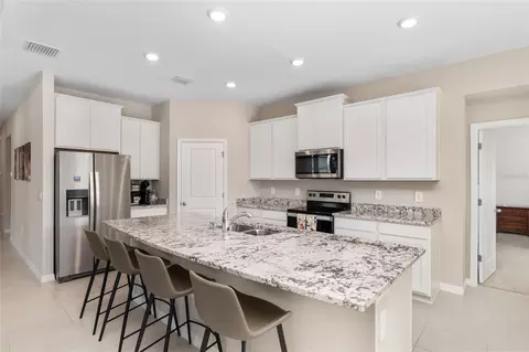 Kitchen - 4940 NW 39th Loop, Ocala, FL 34482 photo 2 of 7