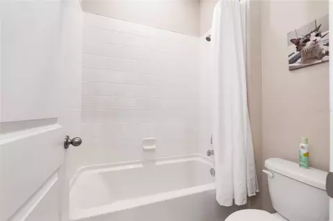 Bath - 4940 NW 39th Loop, Ocala, FL 34482 photo 7 of 10