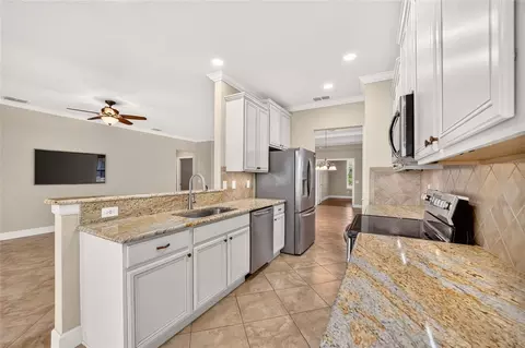 Kitchen - 9123 SW 70th Loop, Ocala, FL 34481 photo 1 of 4