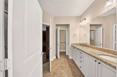 Bath - 9123 SW 70th Loop, Ocala, FL 34481 photo 1 of 5
