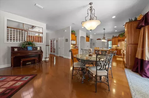 Dining - 820 SE 36th Ln, Ocala, FL 34471 photo 4 of 5