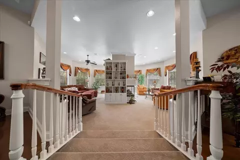 Entry Way - 820 SE 36th Ln, Ocala, FL 34471 photo 6 of 11