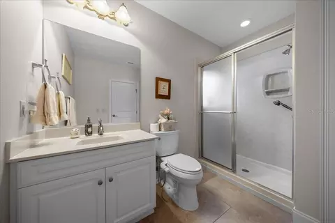 Bath - 820 SE 36th Ln, Ocala, FL 34471 photo 10 of 10