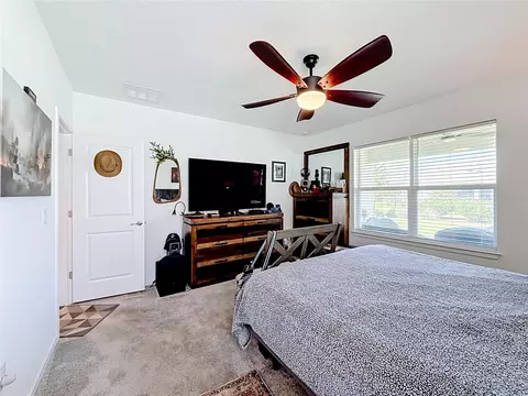 Bedroom - 8413 SW 54th Loop, Ocala, FL 34481 photo 1 of 7