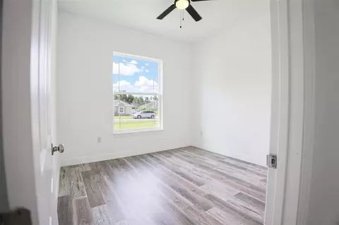 Bedroom - 4095 SW 112th St, Ocala, FL 34476 photo 3 of 11