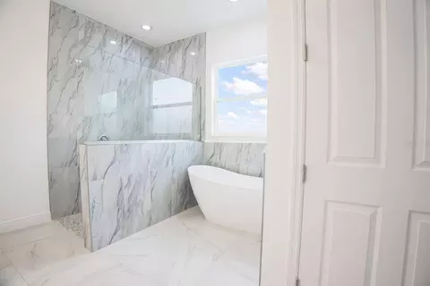 Bath - 4095 SW 112th St, Ocala, FL 34476 photo 3 of 14