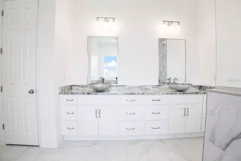 Bath - 4095 SW 112th St, Ocala, FL 34476 photo 2 of 14