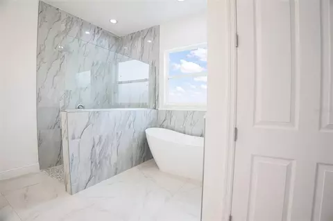 Bath - 4095 SW 112th St, Ocala, FL 34476 photo 12 of 14