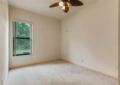 Bedroom - 10330 NW 28th Pl, Ocala, FL 34482 photo 3 of 7