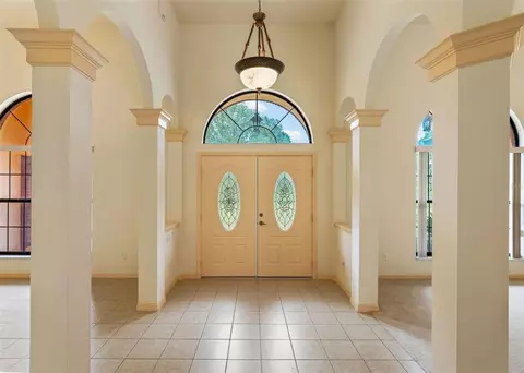 Entry Way - 10330 NW 28th Pl, Ocala, FL 34482 photo 1 of 2