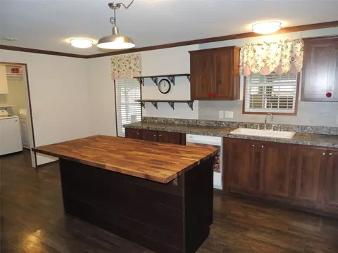Kitchen - 5950 NE 107th Ct, Bronson, FL 32621 photo 1 of 3