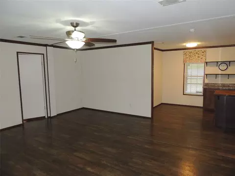 Living - 5950 NE 107th Ct, Bronson, FL 32621 photo 5 of 5