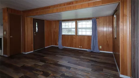 Living - 417 NE 64th Ave, Ocala, FL 34470 photo 2 of 6