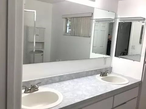 Bath - 6326 SW 60th Ct, Ocala, FL 34474 photo 4 of 4