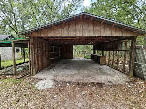 Exterior - 7651 NE 128th Ln, Bronson, FL 32621 photo 6 of 15