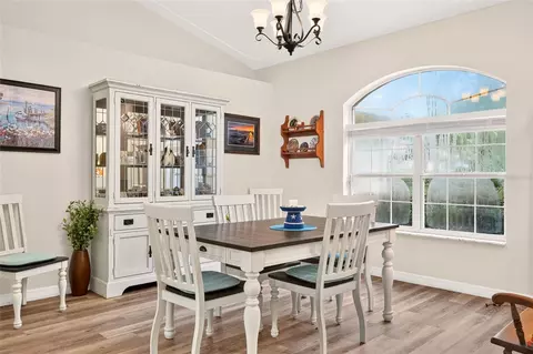 Dining - 21675 SW 84th Loop, Dunnellon, FL 34431 photo 2 of 4