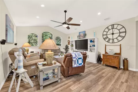 Living - 21675 SW 84th Loop, Dunnellon, FL 34431 photo 1 of 3