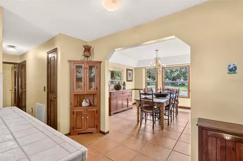 Entry Way - 3719 SE 4th St, Ocala, FL 34471 photo 4 of 7
