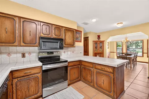 Kitchen - 3719 SE 4th St, Ocala, FL 34471 photo 7 of 7