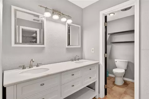Bath - 6783 SE 88th St, Ocala, FL 34472 photo 2 of 5