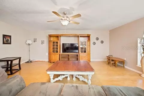 Living - 4508 SE 30th St, Ocala, FL 34480 photo 2 of 3
