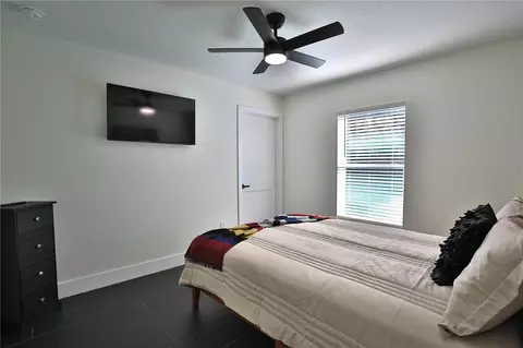 Bedroom - 85 SW 77th Ct, Ocala, FL 34474 photo 8 of 8