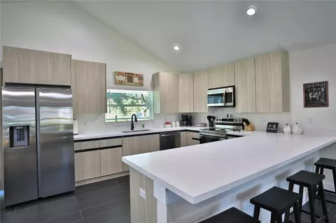 Kitchen - 85 SW 77th Ct, Ocala, FL 34474 photo 1 of 3
