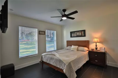Bedroom - 85 SW 77th Ct, Ocala, FL 34474 photo 5 of 8