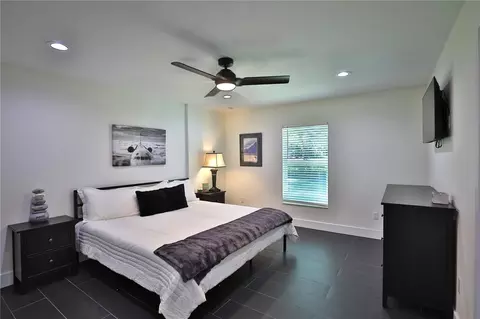 Bedroom - 85 SW 77th Ct, Ocala, FL 34474 photo 1 of 8