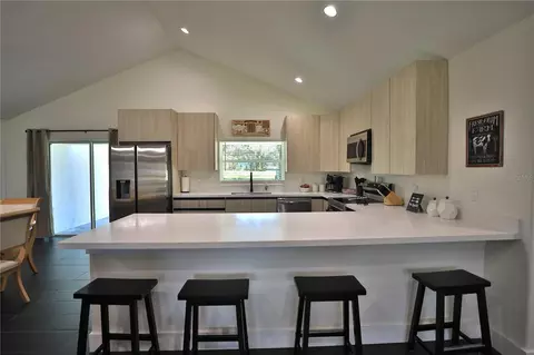 Kitchen - 85 SW 77th Ct, Ocala, FL 34474 photo 3 of 3