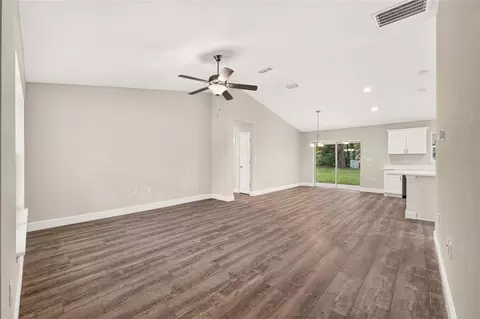 Living - 12 Hemlock Loop Trl, Ocala, FL 34472 photo 3 of 6