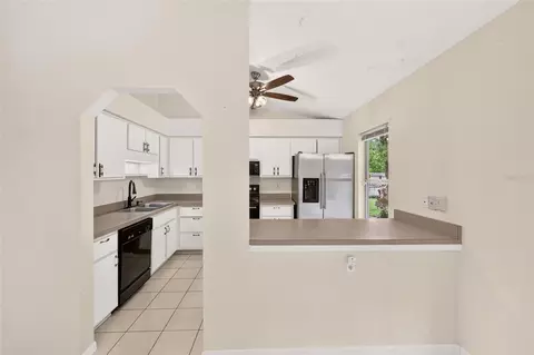 Kitchen - 95 Teak Rd, Ocala, FL 34472 photo 3 of 5