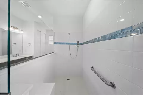 Bath - 9753 SW 103rd Ave, Ocala, FL 34481 photo 3 of 6