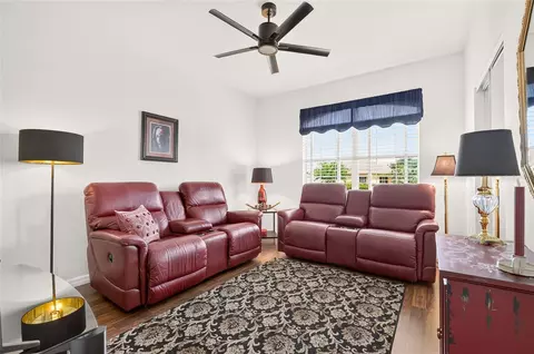 Living - 9801 SW 89th Loop, Ocala, FL 34481 photo 4 of 4