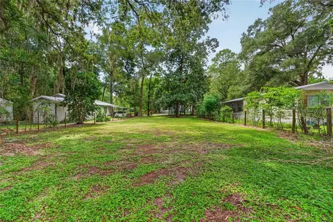 Exterior - 520 SE 5th St, Williston, FL 32696 photo 3 of 4