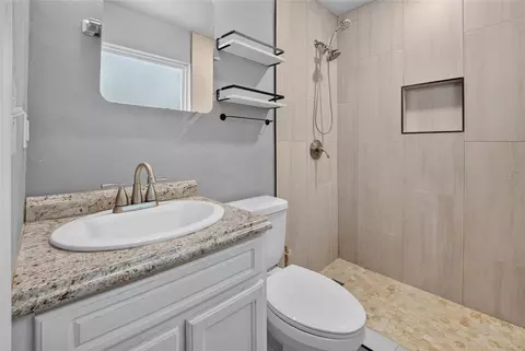 Bath - 520 SE 5th St, Williston, FL 32696 photo 1 of 1