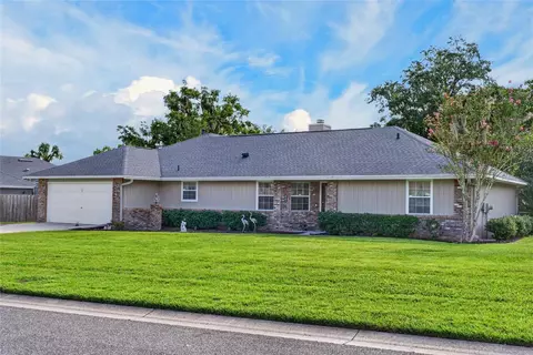 Exterior - 3765 SE 29th Ct, Ocala, FL 34471 photo 3 of 9
