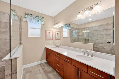 Bath - 10327 SW 96th Loop, Ocala, FL 34481 photo 3 of 7