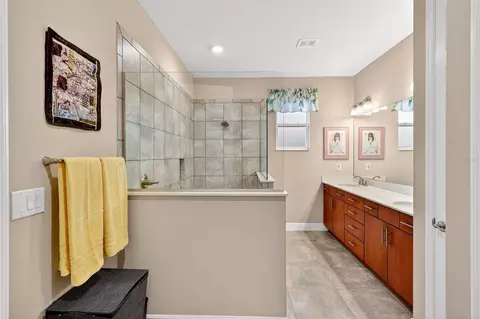 Bath - 10327 SW 96th Loop, Ocala, FL 34481 photo 2 of 7