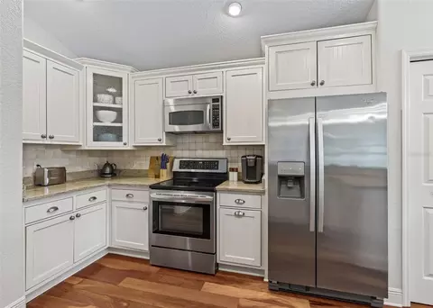 Kitchen - 450 SW 125th Ave, Ocala, FL 34481 photo 1 of 3