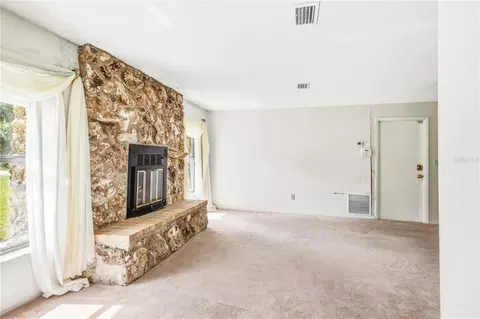 Living - Undisclosed, Williston, FL 32696 photo 5 of 6