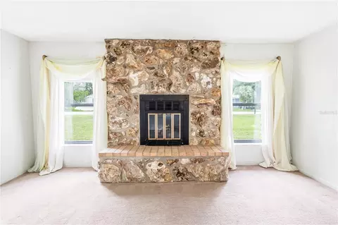 Living - Undisclosed, Williston, FL 32696 photo 2 of 6